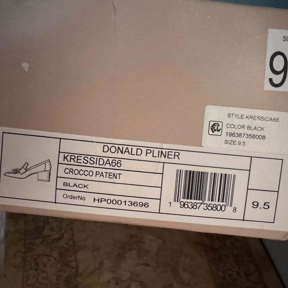 Donald J. Pliner Black Crocco Patent Kressida heeled loafers - Picture 5 of 8
